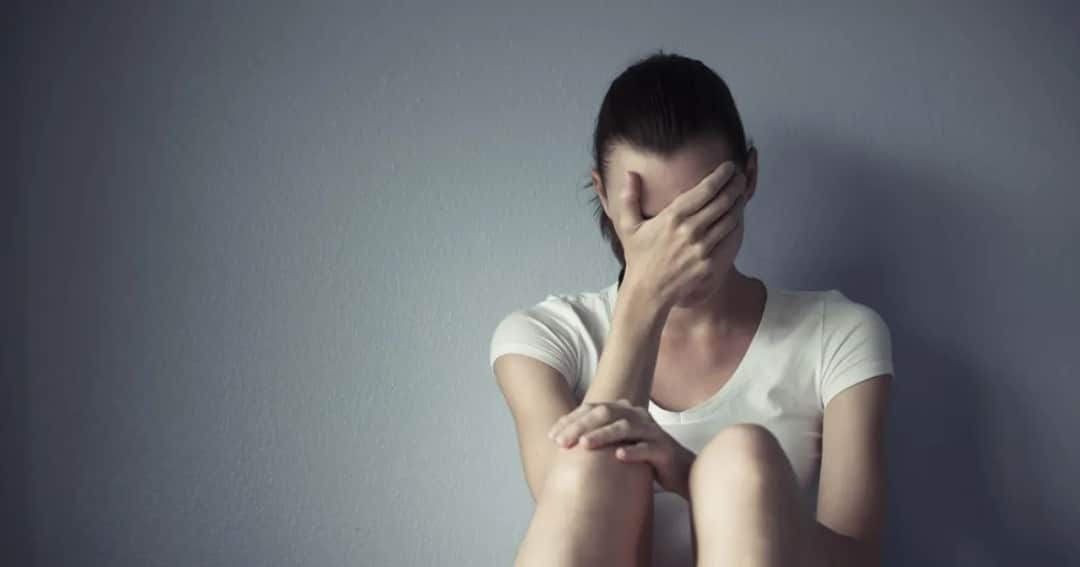 Osobowość schizoidalna: objawy i różnice. Samotność czy zaburzenie?