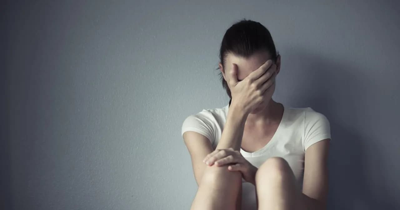 Osobowość schizoidalna: objawy i różnice. Samotność czy zaburzenie?